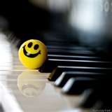 piano smiley